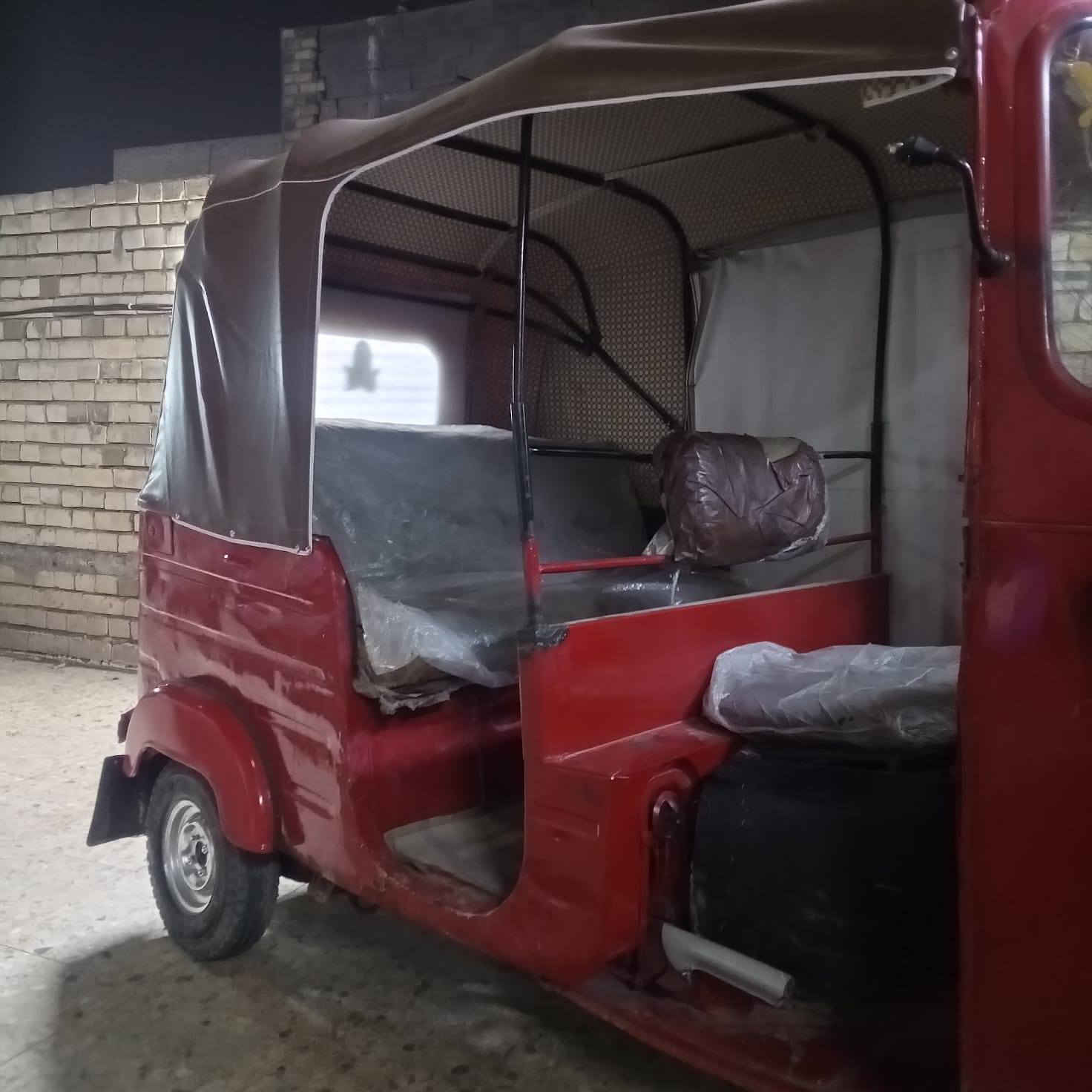 تكتك للبيع شركة المصطفى داخلة بال ٢٠١٨ شهر الواحد اوراق اصلية ٧ مكينة ٢٠ لا تنقيص ولا تبخير خياسات معمرة تخم تاير كهربائيات شغالة السعر ٣ وبيها مجال قليل للاتصال على ***********
