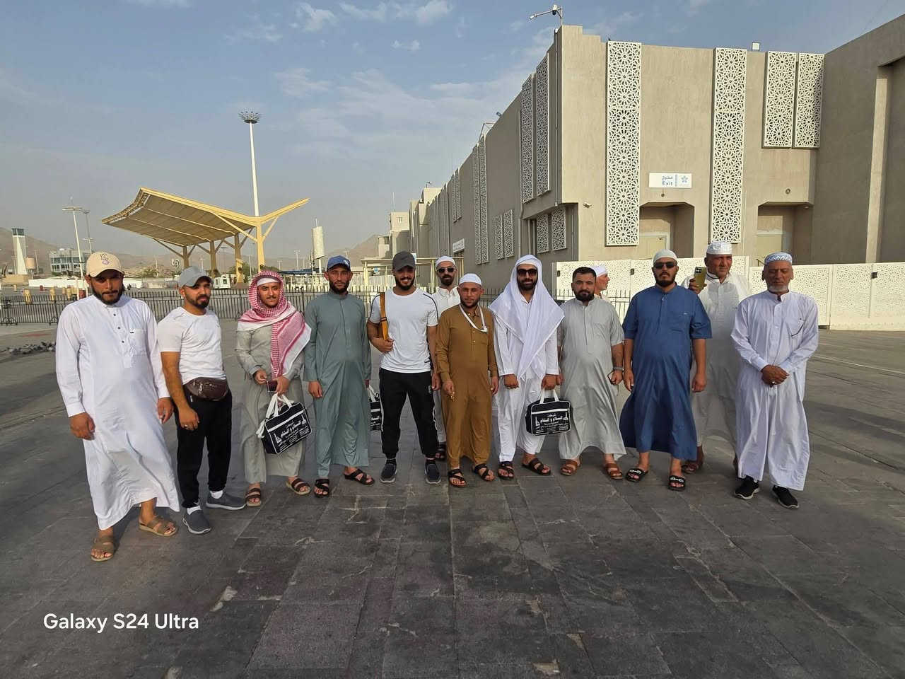 جولة معتمرين شركة السلام والشام للحج والعمرة ✈️ 🕋
في مزارات مكه المكرمة في يوم الاثنين الموافق ٢٩ - ٦ 
وقد شملت الجولة:-
زيارة جبل  الثور ⛰️ 
زيارة صعيد عرفات 
زيارة مشعر منى 
زيارة مشعر مزدلفة 
زيارة مشعر رمي الجمرات 
زيارة مكان المذبح سيدنا اسماعيل 
زيارة مسجد الخيف 
مستمرين باستلام الجوازات لرحلة  محرم وصفر
الشيخ شهاب احمد ابو شام 
*********** وتساب 
*********** وتساب 
موقع الشركة الرئيسي:- جلولاء قرب جامع احمد بن حنبل
