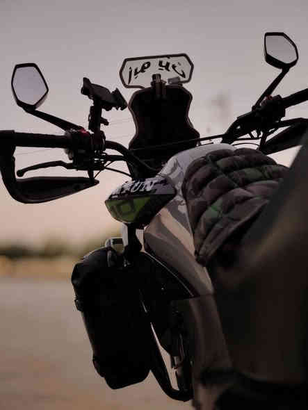 السلام عليكم
دراجه دايون ادفنجر مكينه 300
مكاني نجف حي الامير 
دراجه رقم وسنويه بئسمي 
دراجه حالت الوكاله ومزوده بغراض 
*********** واتساب
سعر 2700
