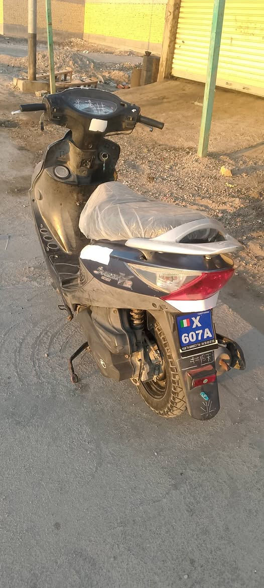 سلام عليكم دراجه كامكو في تو نثيه 14دراجه مبدل بس زنجيل دراجه خير من الله شلعه ومعدل وتجي وشوف ودراجه ناعمه سعر575وبيه مجال قليل مكاني رفاعي او مراوس بيراني كلك اوراق عادي حربي بس كون نضيفه حته لو اطي فرق


**إذا كنت صاحب هذا الإعلان وتريد حذفه لأي سبب، رجاءا أرسل رسالة إلى الدعم الفني**