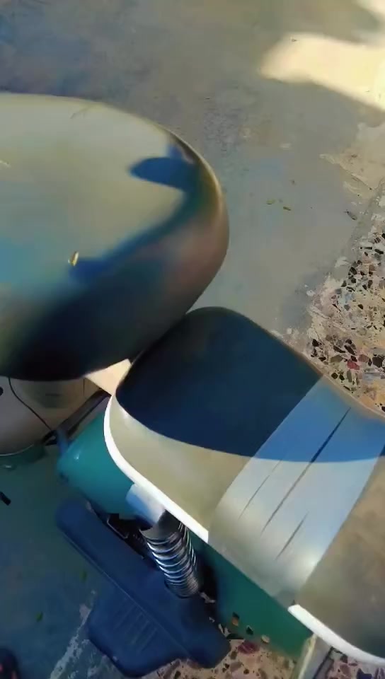 السلام عليكم هاي الدراجه للبيع فول موصفات السعر 325 وبيها مجال العنوان بغداد الدورة البوعيثة بداية سيطره البوعيثة مجمع السلام رقم الهاتف ***********
