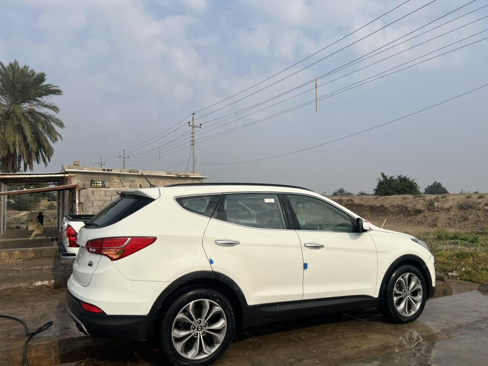 سنتافي 2013 وارد خليجي
محرك 6 سلندر 3.3 لتر 

مكينة وكير مكفولات 

السياره ماشيه 153الف 

السياره حلوه وما ناقصه اي شي 

مكان السيارة البصرة / القرنة 

رقمها بصرة 

***********

السعر 175 وبيها مجال
