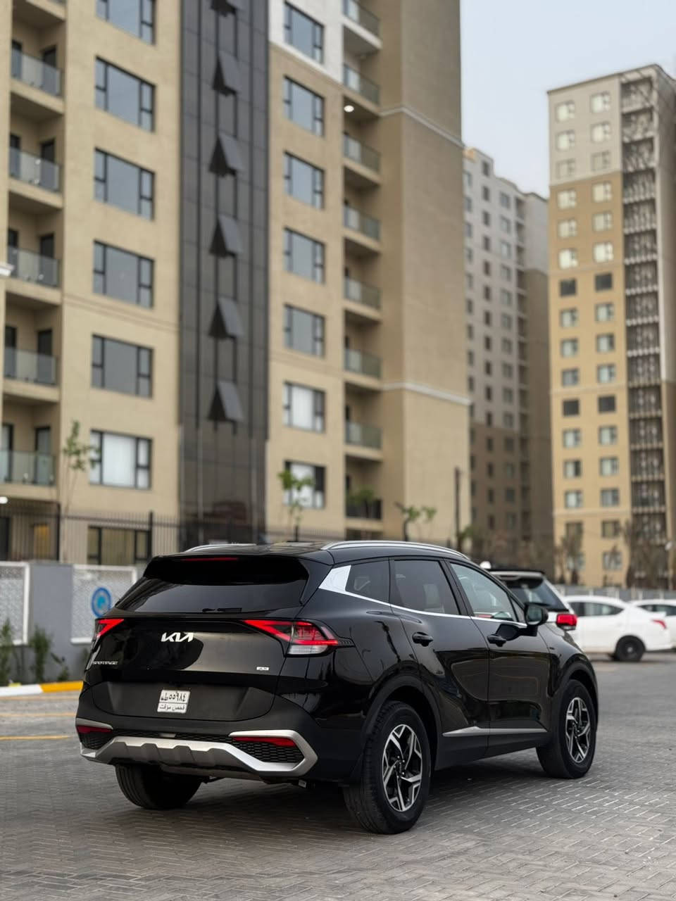 سلام عليكم سبورتج البيع موديل 2023 حادث جانبي بابتين فقط جهت السايق بدون دواخل ايرباك برده فقط مواصفات السبورتج الاعتياديه
ماشيه 50 الف كيلو متر رقم بغداد باسمي 
رقمه بغداد ومكانه بغداد 
بيع فقط بدون مراوس السعر 175قفل
للاستفسار ***********
