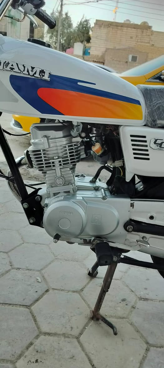 سلام عليكم
درجه نامة
موديل 22 اوراق اصوليه
المكينه برغي مامفتوح 
ناصريه مركز ***********
