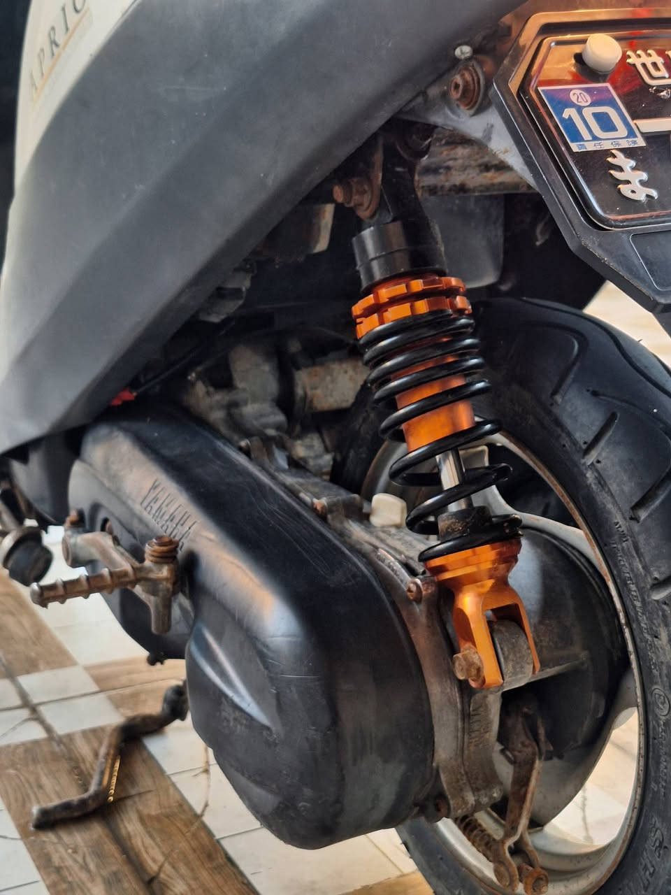 السلام عليكم 

اخوان دراجه بطه 60 
 للبيع نضيفه وحلوه
مكينه مامفتوحه 

لون رصاصي 

كيج بانزين شغال

كيج سرعه شغال
 
كلوبات شغال 

هورن شغال 

سلف شغال 

اشاير شغاله 

بشرط شلعه ومعدل 

شخوط بسيطه جدآ 

و الدراجه تخبل اهم شي المكينه فول 

السعر 400 وبيها مجال 

مكان: بابل_حله_حي_الجزائر 
رقم ***********
واتس اب موجود 
الدراجه نقص بس باتري و الباقي كله كامل
