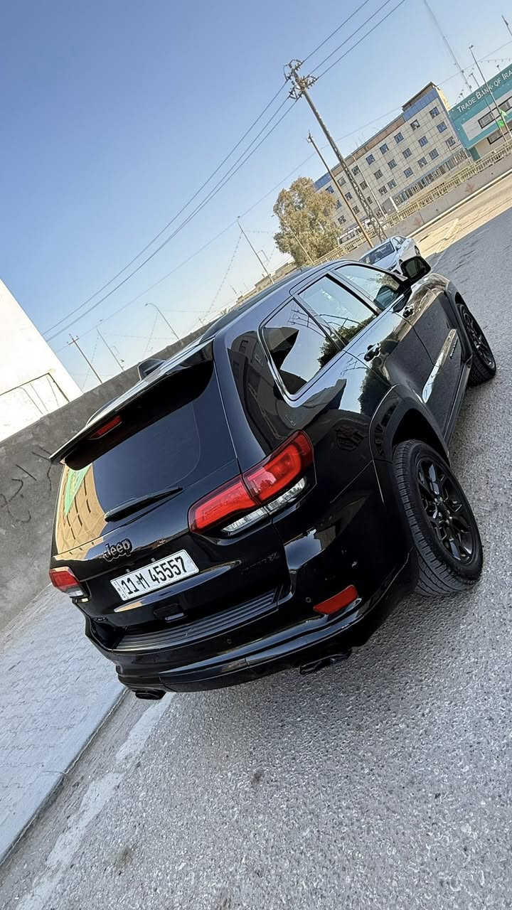 للبيع جيب موديل 2021 فئه X 
سياره فول مواصفات جاهزه وجديده 
حادثها موضح بالصور 
السعر 270 $
استفسار ***********
