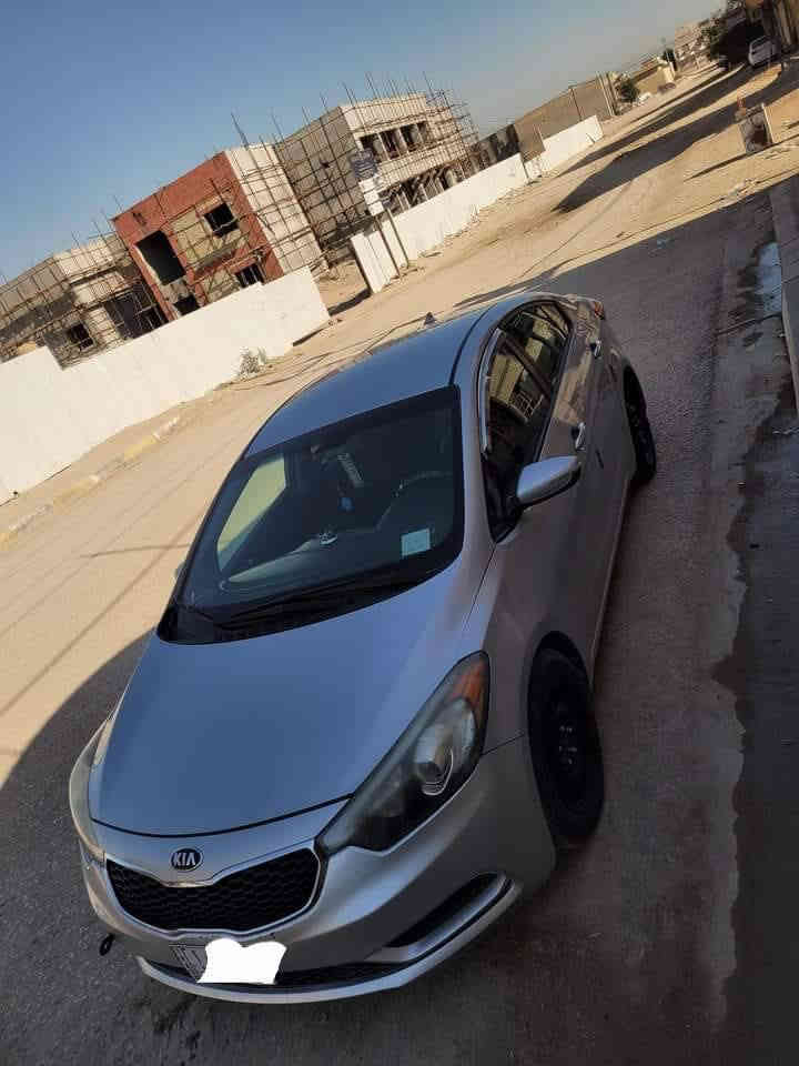 فورتي مديل 16 ماشيه 87 رقم كربلاء الحادث بارد بسيط فقط سياره نضيفه مكينه وكير  مكفولات حدادي جديده تخم تاير جديد مكان كربلاء سعر 118وبيه مجال *********** رقم ثاني ***********
