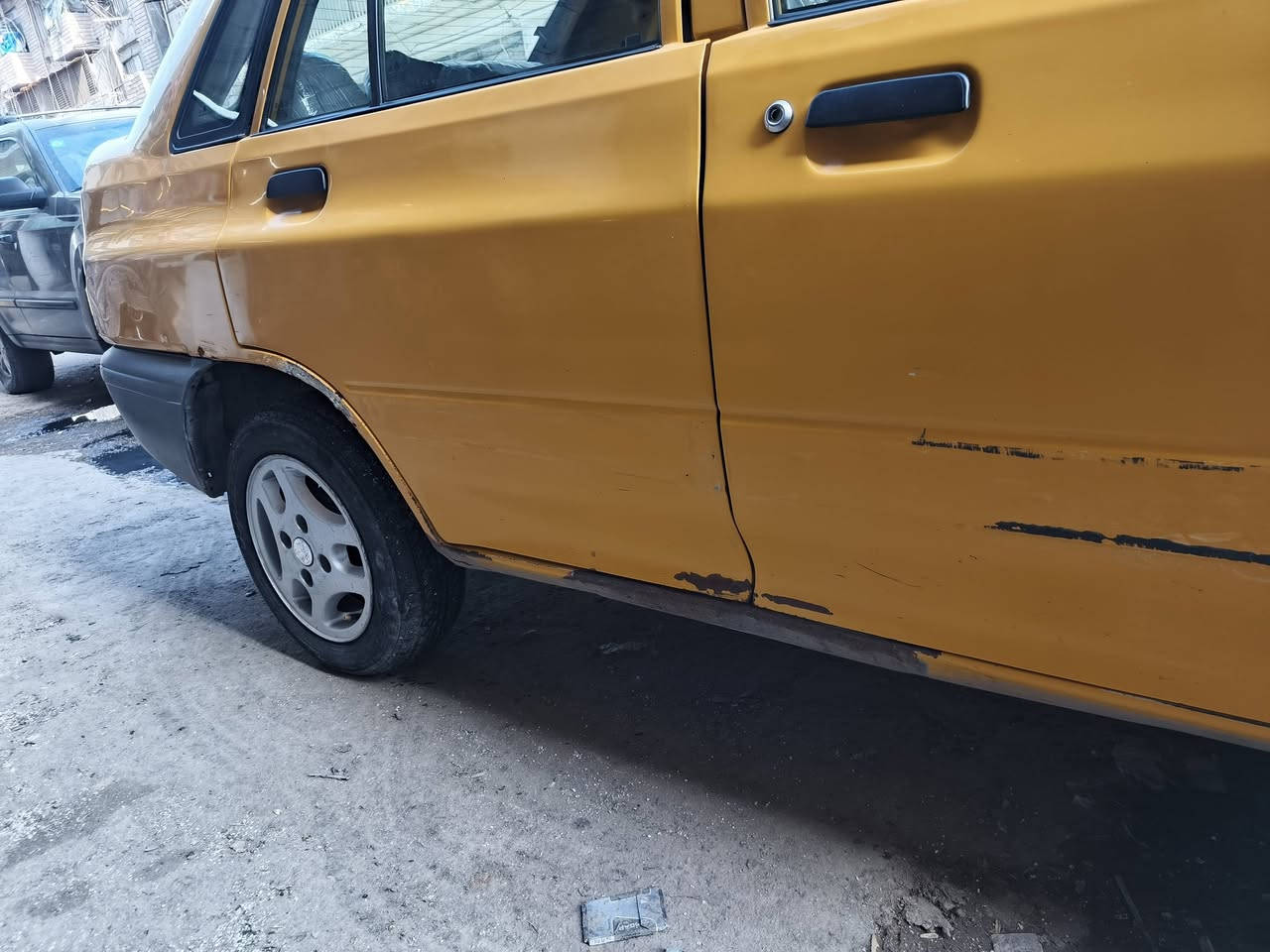 سايبة ديلوكس ارقة نوع بل سايبة واقوة واحد مديل 11 سيارة حلوة كشرهة حلو شوفة عينك شواصي وبراكيتات مكفولة لا فطر ولا لحيم بلادي ونضيف هلالات نضيفة دواخلهة نضيفة محرك وكير مكفول  مصفرة هيئة وغرامات سنوية تسقط بشهر ٤ بسم نسيبي تحويل مباشر للبيع ٣٠ الشراي يتفضل خاص متوفر واتس اب *********** السيارة عوزهة ملاحضات بسيطة عنواني بغداد العبيدي
