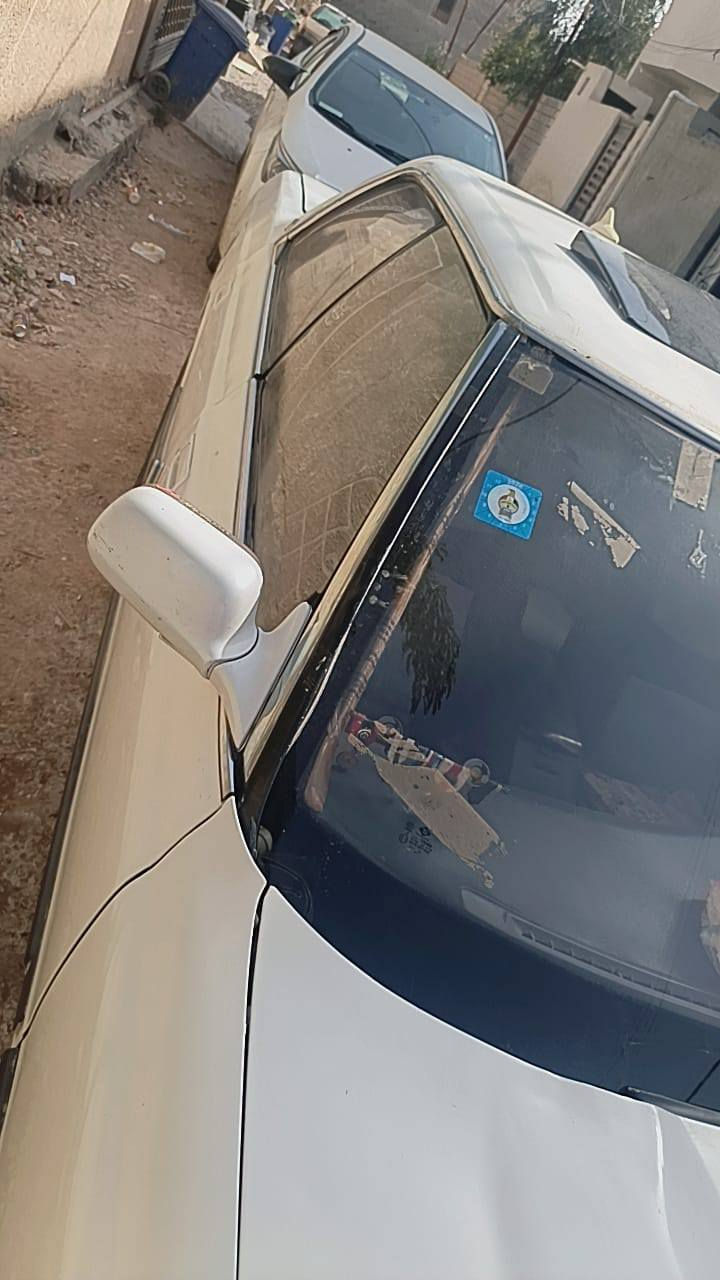 السلام عليكم مارك شيزر موديل 92 
تخم تاير صدر امامي خلفي جديد مكينه لاصرف ولاتبخير السياره مصبوغه عام للجماليه 
كهربائيات كلها شغاله من الدعاميه للدعاميه وغرفتها جديده دوشمه جديده سنويه لل29 هزه جديدة شرط التحويل رقم ديالى 
السعر ٣٠ وبيها مجال قليل 
مكانها بغداد التاجيات اركية وفاظل

 ***********
ترهم مراوس حسب القناعه
