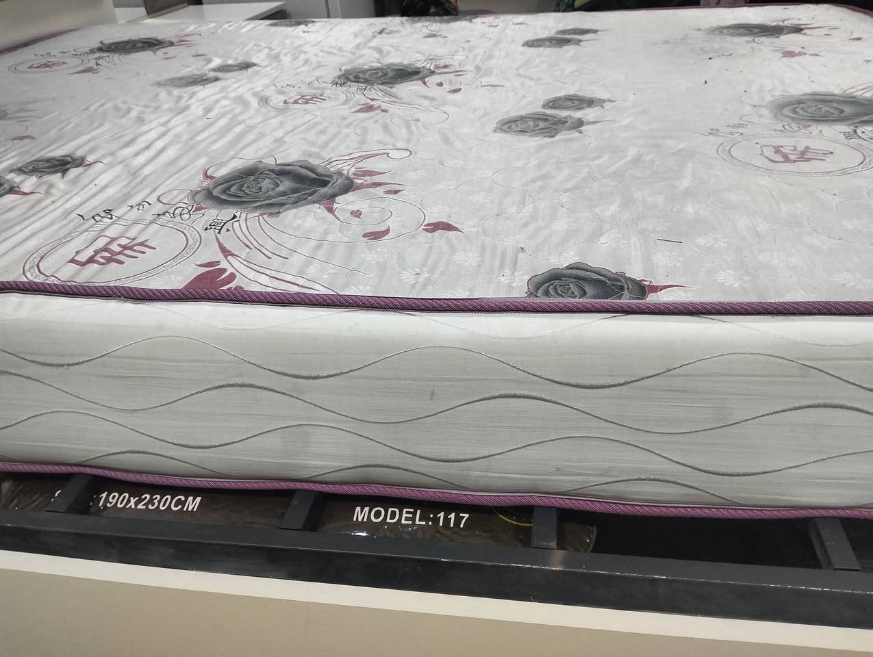 اسفنج عراقي درجه اولى 
ارتفاع 17 سم
 والطول مترين
 والعرض 160 سم. 
السعر 130 وبي مجال


**إذا كنت صاحب هذا الإعلان وتريد حذفه لأي سبب، رجاءا أرسل رسالة إلى الدعم الفني**