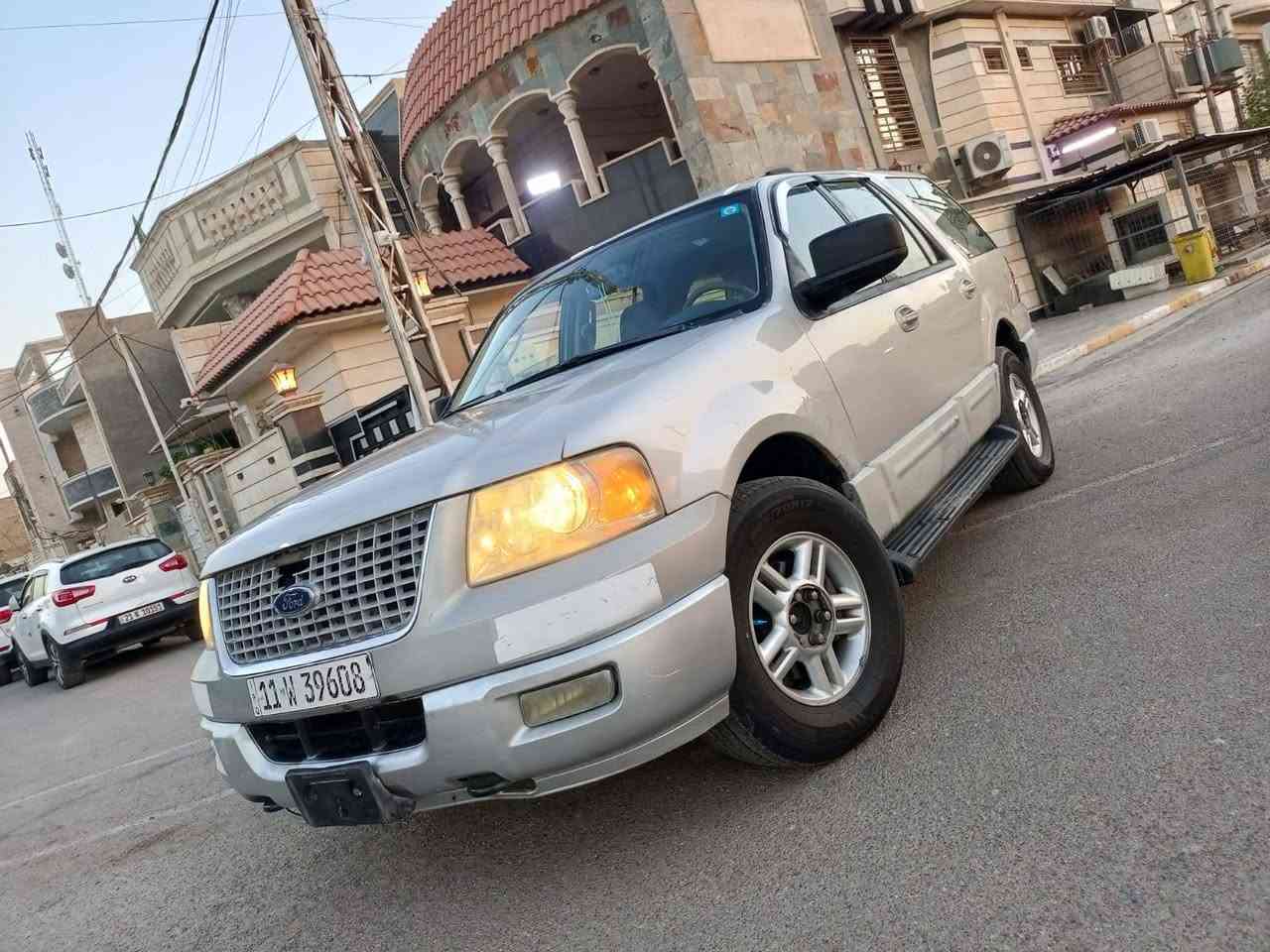 ياالله سلام عليكم للبيع فورد اكسبديشن رقم بغداد انكليزي بسمي
مكينه 8 لا تبخير ولا تنقيص كير تعليك 
تبريد ثلاث قطع 
8 راكب 
دواخل جدد ارضيه جلد 
تخم تاير جديد 
صدر امامي خلفي جديد 
بدون ضربه وصبغ مكفوله 
عليهه ادامه كامله سياره مال جناي 
كهربائيات جاهزه 
83وبيهه مجال. 
***********رقمي بي واتساب 
مراوس. اراوس 
 مكاني بغداد الكرخ البياع
