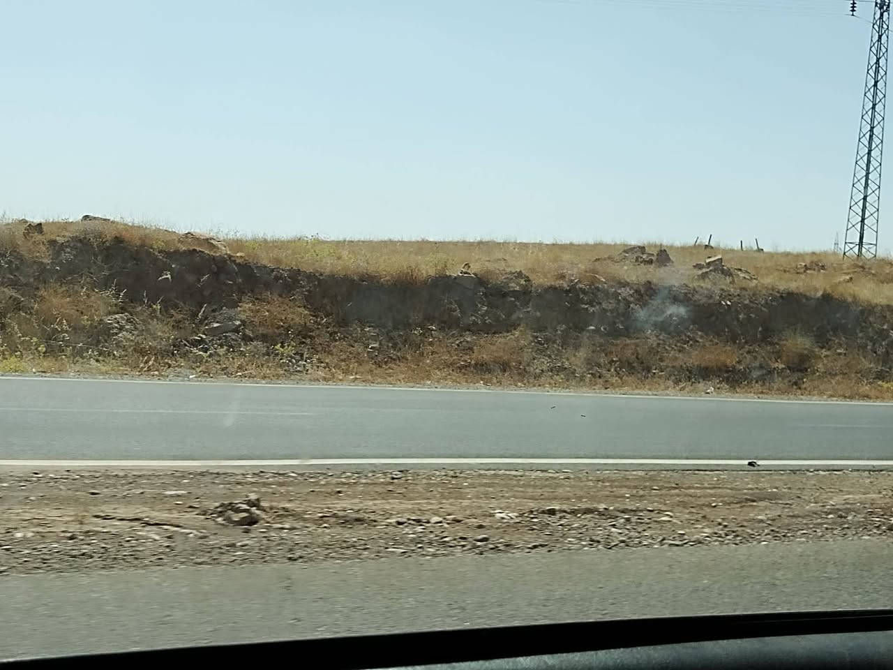 ارض للبيع قرية النجم طريق الموصل موقع تجاري للستفسار التصال ***********
