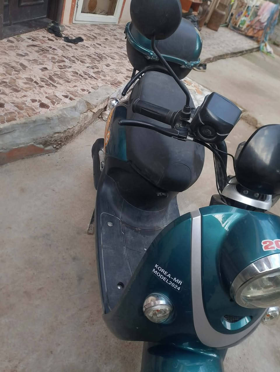 السلام عليكم
اليوم جبتلكم دراجه أخو البلاش حار ومكسب ورخيص وماعتقد اكو هيج نضافه وبهذا السعر اريدك ترتاح شحن يعني بس تشحنها وشغل واطلع لابانزين ولا تعال دك رقم ولا شيء ولادوخت الرأس شحن شحن الدراجه نضيفه كلش أخو الجديد بطاريات جدد يعني انساهاوبيش 550وبيها مجال اتصل وتدلل***********
