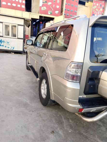 باجير 2008 محرك غاز وبنزين مكفوله فقط بلاستك صبغ بيها تصليح بارد جاملغ امامي وخلفي سياره مواصفات عاديه السعر 115 مكان بغداد اتصال على رقم مكلف بالنشر 

‭0770 455 6238‬
