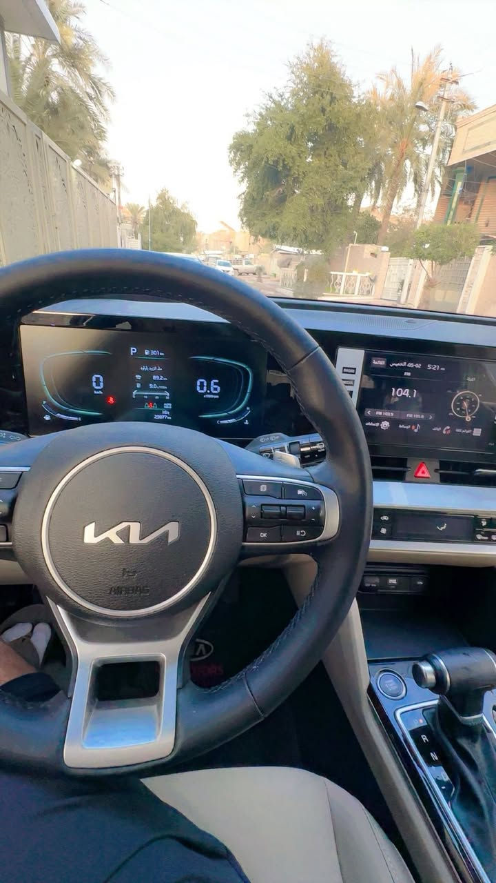 سلام عليكم كيه سبورتك موديل 24 رقم ابيل  مكفوله كفله عامه ماشي 24 فول مصفات عده الفتحه مكان الساره بغداد بسمي ***********
