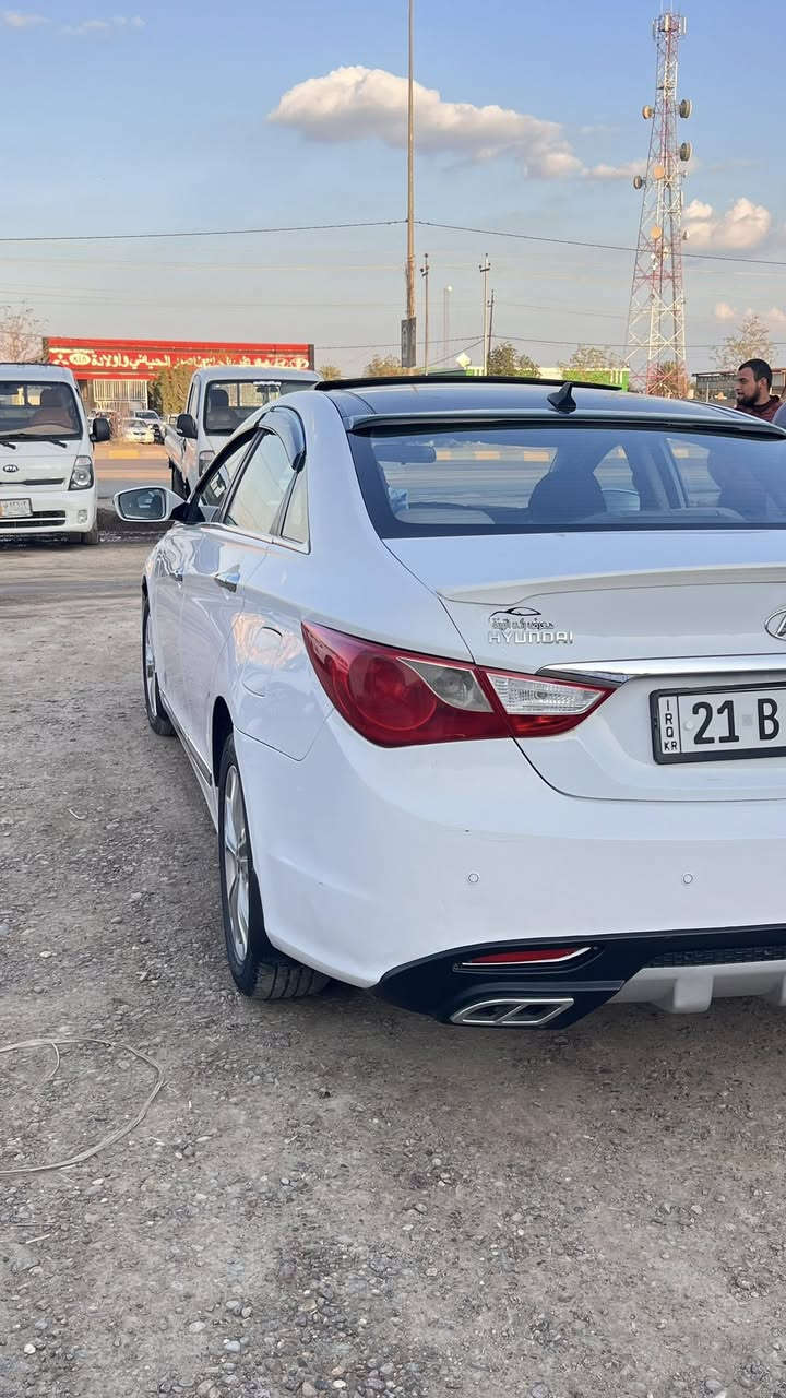 السلام عليكم سوناتا ٢٠١١ خليجي كفاله عدا البنيد رش اثر فابلون سونارها بالمنشور
رقم سليمانيه دولي سنويه جديده السياره كير مكينه صدر خير من الله مكينه ٢٤٠٠ دوش السياره فول عدا البصمه
بانورامه
اشاير مري
مري شفط
داخل بيجي
تحكمات جهتين
حساس خلفي
ويل كب 
يدات نيكل 
سعرها ١١٣ بيها شي بسيط سياره جديده مكان دجيل 
***********
بيع او مراوس راسل وتساب خاص ما ررد
