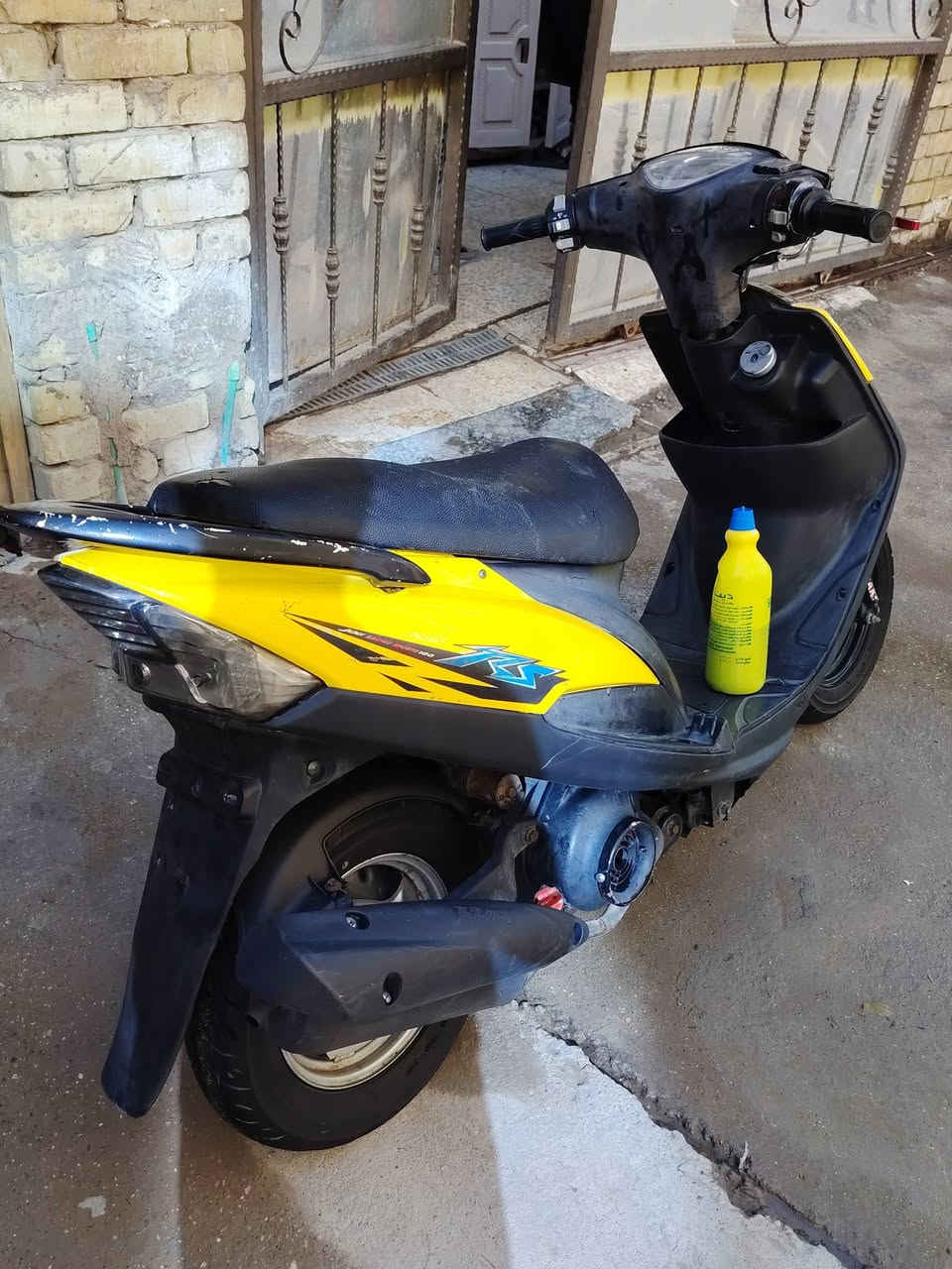 السلام عليكم شباب ماكس عدله للبيع بلادددد مشامه الهوه الدراجه كلها ختم واحد حته البكلايت ماعده الكفرات تجاري الدراجه شغاله وناعمه خرسه مينسمع صوتها من اول هندر /والدراجه شلعه ومعدل 
العنوان: الدوره
السعر 500 وبيها مجال 
واهلا بيكم🌹


**إذا كنت صاحب هذا الإعلان وتريد حذفه لأي سبب، رجاءا أرسل رسالة إلى الدعم الفني**