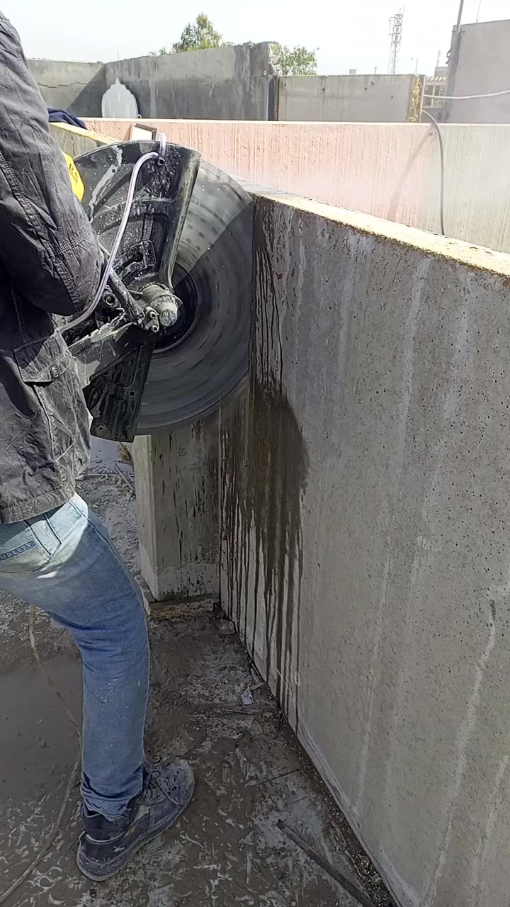 مقاولات عامة
بنظام النقد والاقساط ( يعني مقدما نصف مبلغ ونصف اقساط)
بناء هيكل بلوك 
هيكل طابوق 
تنفيذ جميع الأعمال الخاصة بالصب والتسليح 
انشاء بتلو 
سيراميك جداري وارضي 
لبخ مخمر ونثر


**إذا كنت صاحب هذا الإعلان وتريد حذفه لأي سبب، رجاءا أرسل رسالة إلى الدعم الفني**