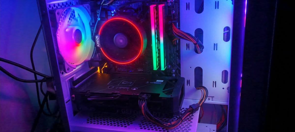 سلام عليكم
تجميعة للبيع
R5 5500
RTX 4060 8G OC
RAM 16 8X2
B450M
PS 650W
NVME 1T
مكاني بصرة توصيل موجود
*********** واتساب
