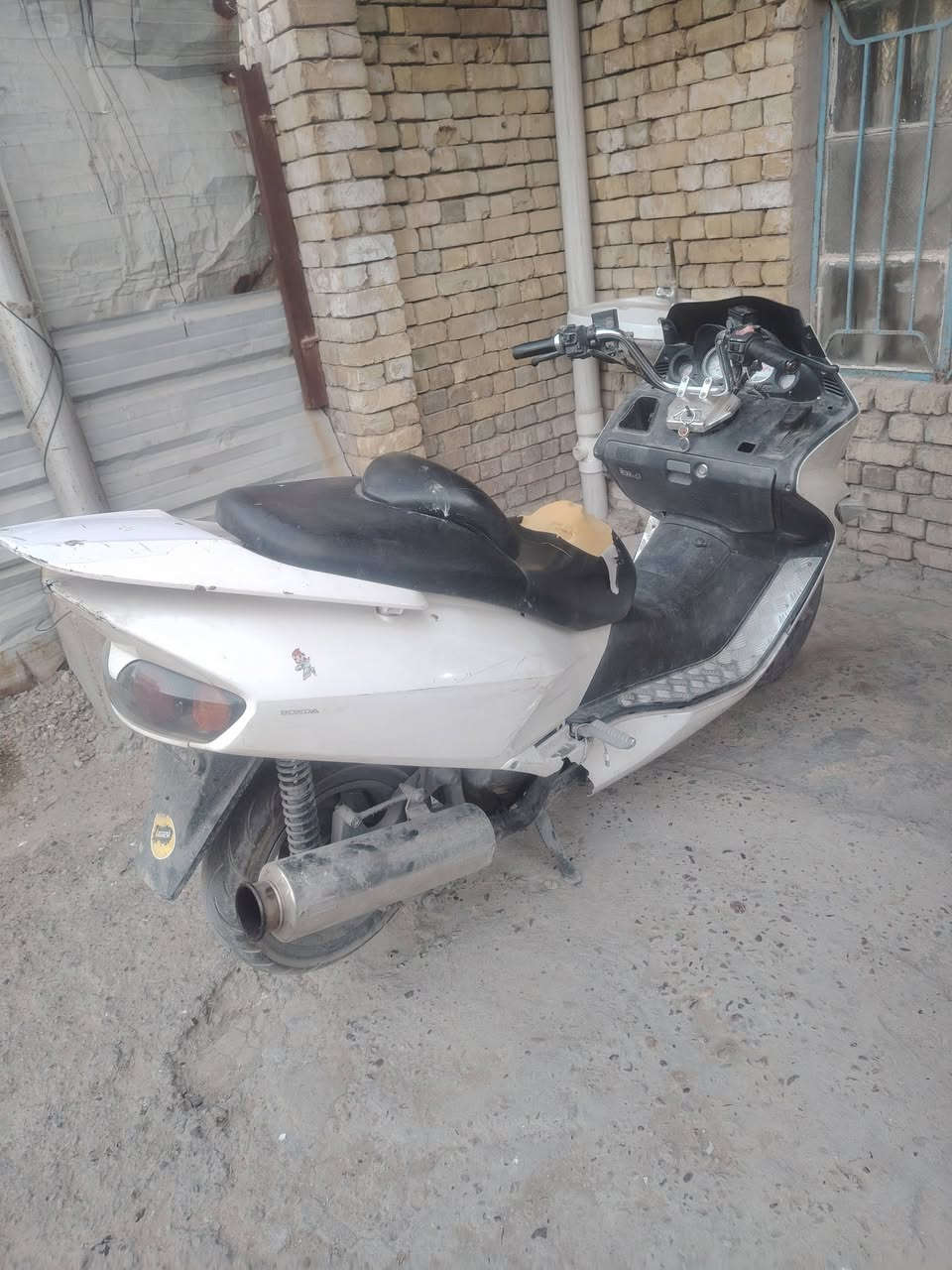 06 عوزهة كلجات وترتيب
ابيع طافيه
صالنصه رعيده رياضي
سعره 300 الف وبيهة مجال
مكاني بغداد الشعله
*********** واتساب وخط متواجد
