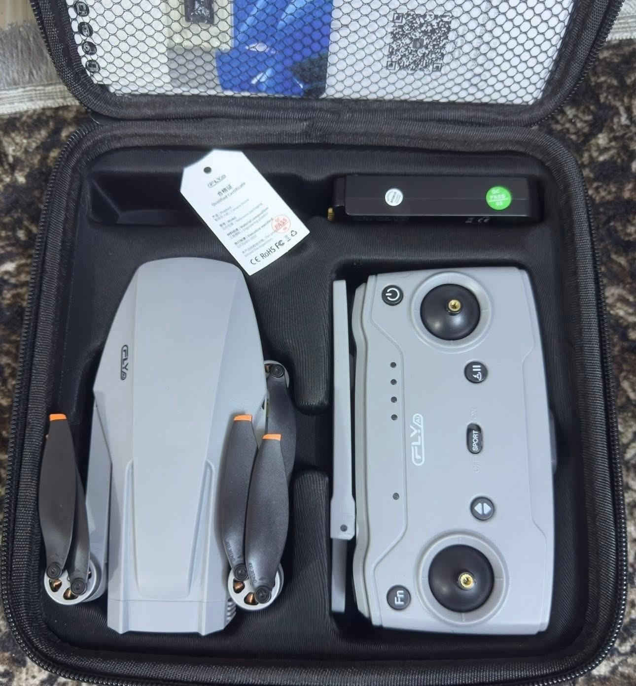 جديد لوووك  CFly mini
سي فلاي مني  ✅

درون احترفي غني عن التعريف

كمبل ثلاثي المحاور 4k حقيقي

ربط كيبلات وليس واي فاي

رام 64 كيكا

المدى 3 كيلو. ✅

بطاريه  ٢٦  دقيقه. 

جي بي اس وعودة تلقائيه ورسم مسار الطيران

تحمل درجه الحرارة الى 40 درجه ومقاومة الهواء

والعديد من المواصفات الاخرى

للاستفسار مراسلة الخاص او واتساب ***********
