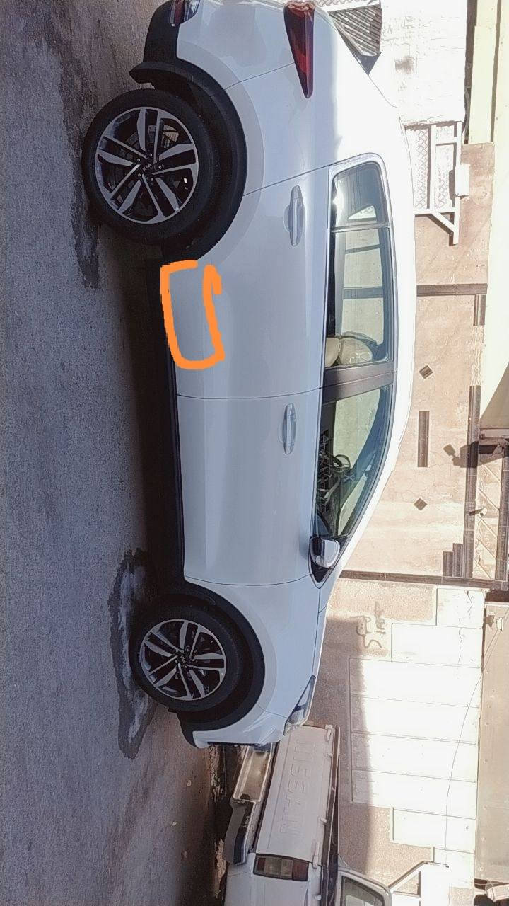 السلام عليكم
كيا سبورتج خليجي  موديل 2020

ماشية٩٣حقيقي
محرك ٢٠٠٠ دوش 
رقم بغداد تحويل ثاني
سايد بريك برجل
شاشة كبير
.داخل لونين حمصي واسود.
حساس امامي وخلفي.
خمسه ويل كب .
قطعتين تبريد 
كامرة خلفيه.
تحكم ستيرن
 . 
سيارة جاهزة من كل النواحي صدر تايرات
السعر١٩٣
الاستفسار ***********
العنوان بغداد ملاحظه المشر عليهن صبغ
