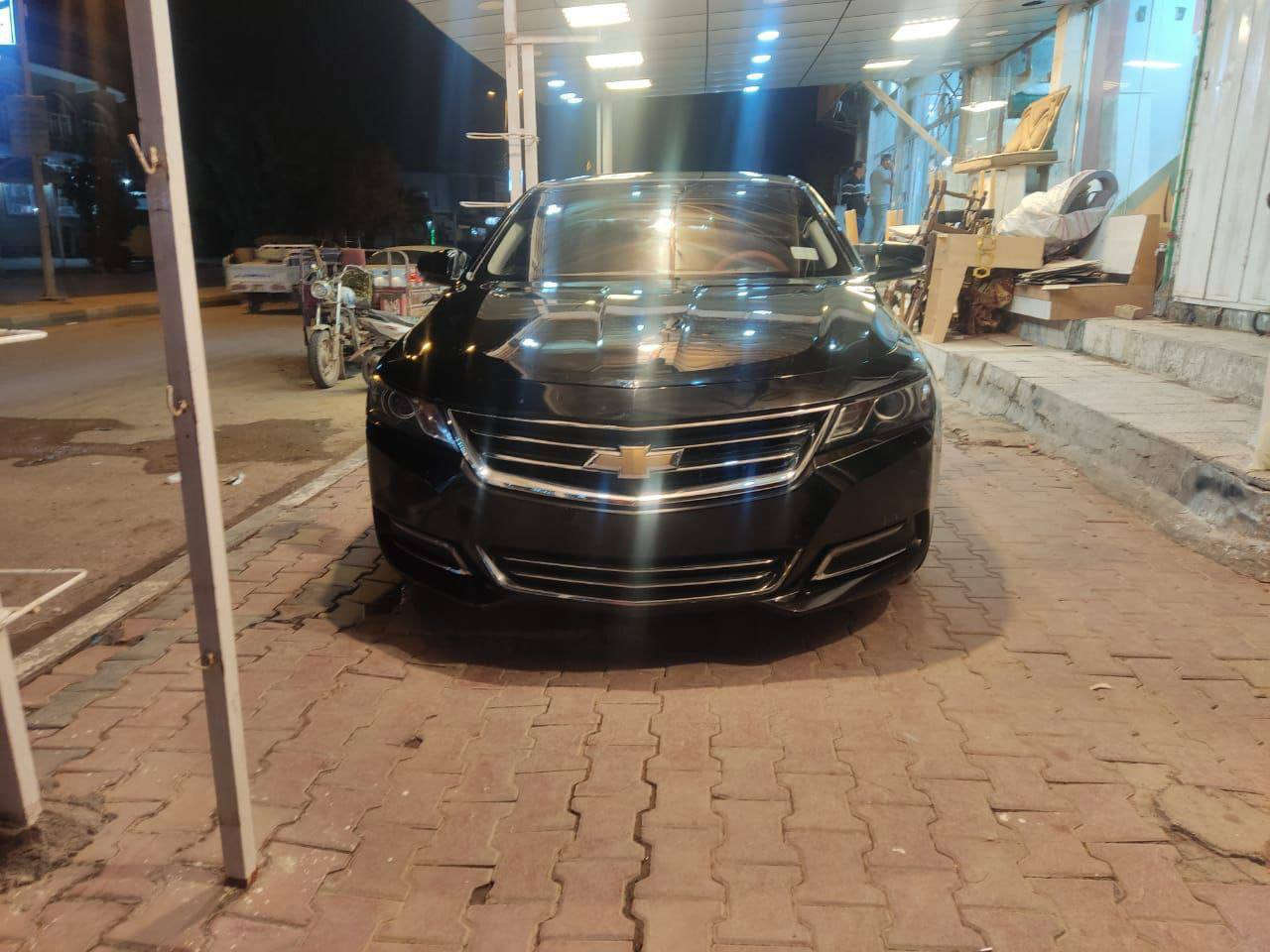 السلام عليكم
امبالا 2018 رقم ذي قار 
حادثهه الباب الخلفي الايمن مرفقه الصور ويه المنشور والجاملغ الخلفي الايسر مضروب بالعراق بدون دواخل
محرك 6 سلندر 
مواصفات السياره LT معروفه
تبريد قطعتين
دواخل جلد
السياره بدون نقص
منظومه عدسات 
محرك كير تبريد على الشرط 
تخم تاير نظيف
السياره جاهزه من كلشي بدون اي نقص 
ترايك وين ما تريد 

للبيع او للمراوس ويه باسفيكا موديل 18 لو 19 
سعر السياره 110
 مكاني سماوه مركز

***********
