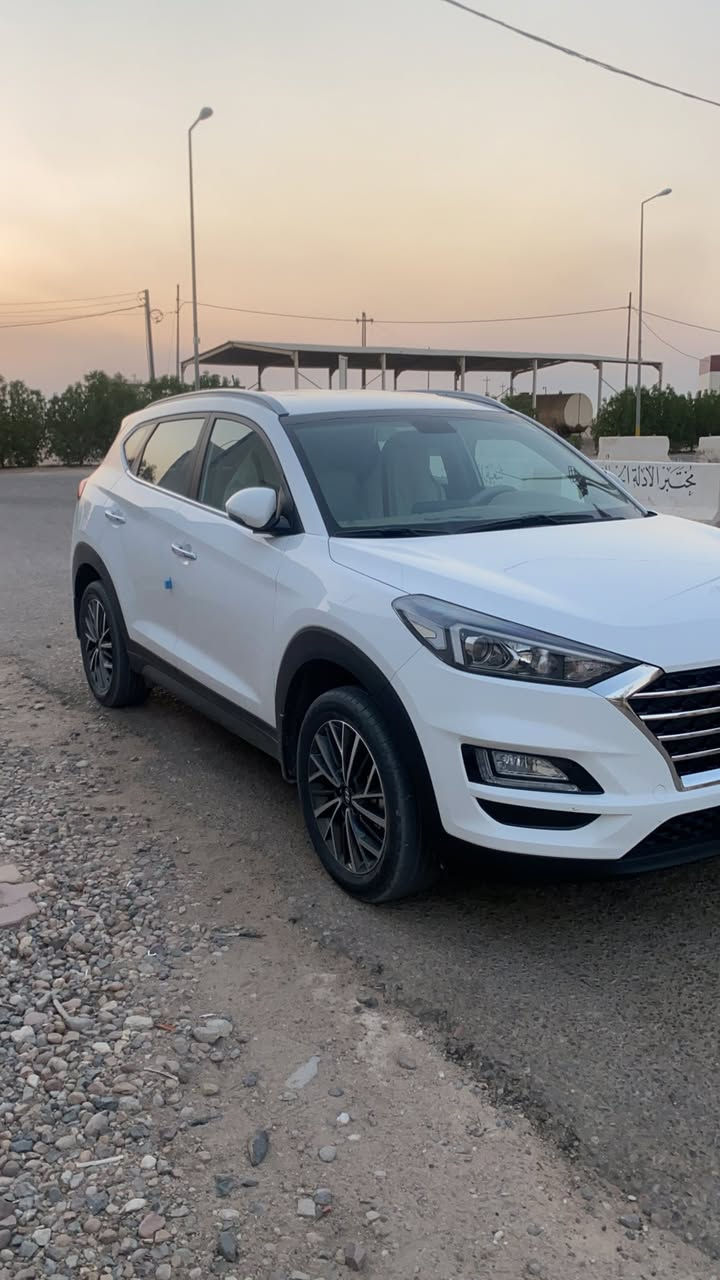 السلام عليكم توكسان 2020 شركة الكاصد الكوري الاصلي بصمه تشغيل عن بعد سايد بريك رجل السياره مكفوله كفاله عامه من الصبغ والضربه رقم بصره اقصاد باقي سنه وتخلص استقطاع مباشر 
الاتصال ***********
وات ساب ***********
