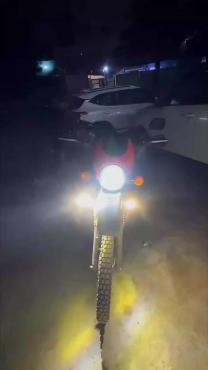 سلام عليكم دايون 2025 دراجة بعدها زيرو ماشية 4الاف دراجة مزودة جنطة خلفية وجنط صفاح وجليكانات وبلوجكترات وفدرلايات والدراجة استخدام شخصي ممشتغل بيها دلفري رقم أربيل بعدها بأسم الشركة يعني بس تأخذ السنوية واللوحات وتحول بدون متاخذ الدراجة والدراجة كلش جديدة ومناقصها أيشي للاستفسار ***********
