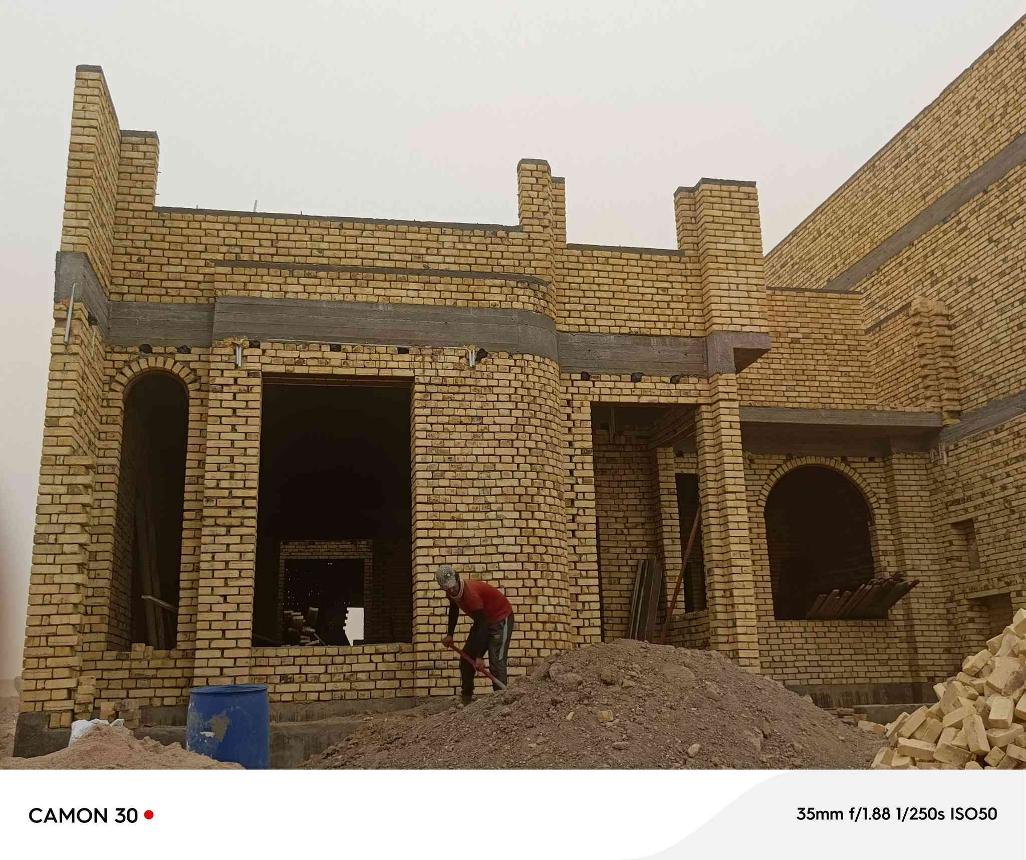 سلام عليكم  خلفه بناء شغل نضيف ولتزام بلعمل متفرغ حاليا ناصريه مركز اشتغل قطعي وعل دبل ***********  /  ***********
