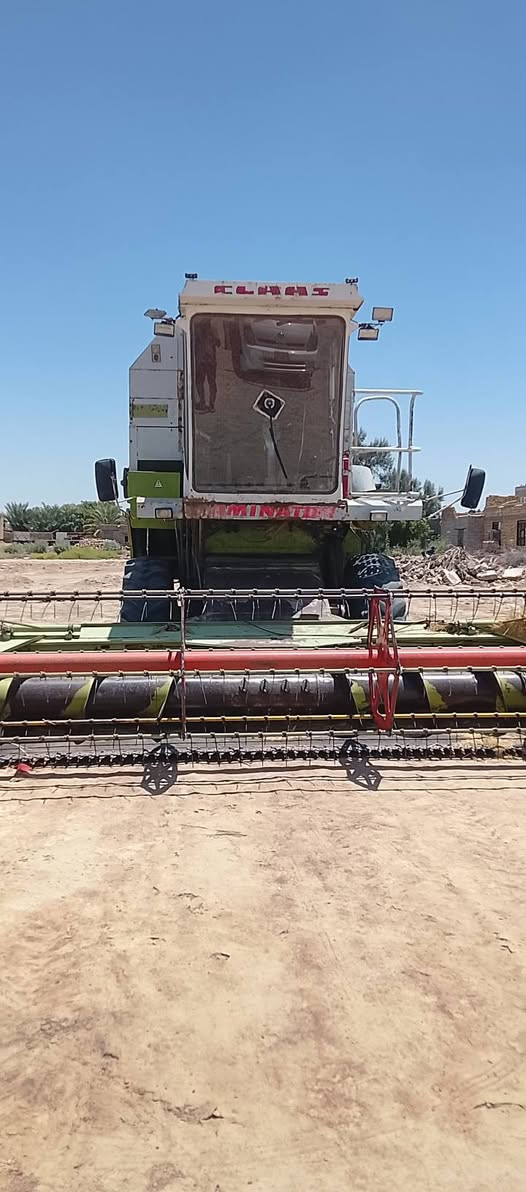 حاصودة للبيع او مراوس موديل 90 مكينة مديومة إدامة كاملة جاهزه تبريد شغال ومحرك مشروط كير شرط معمل شرط
***********
