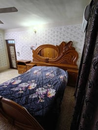 غرفة نوم • نضيفه • للبيع