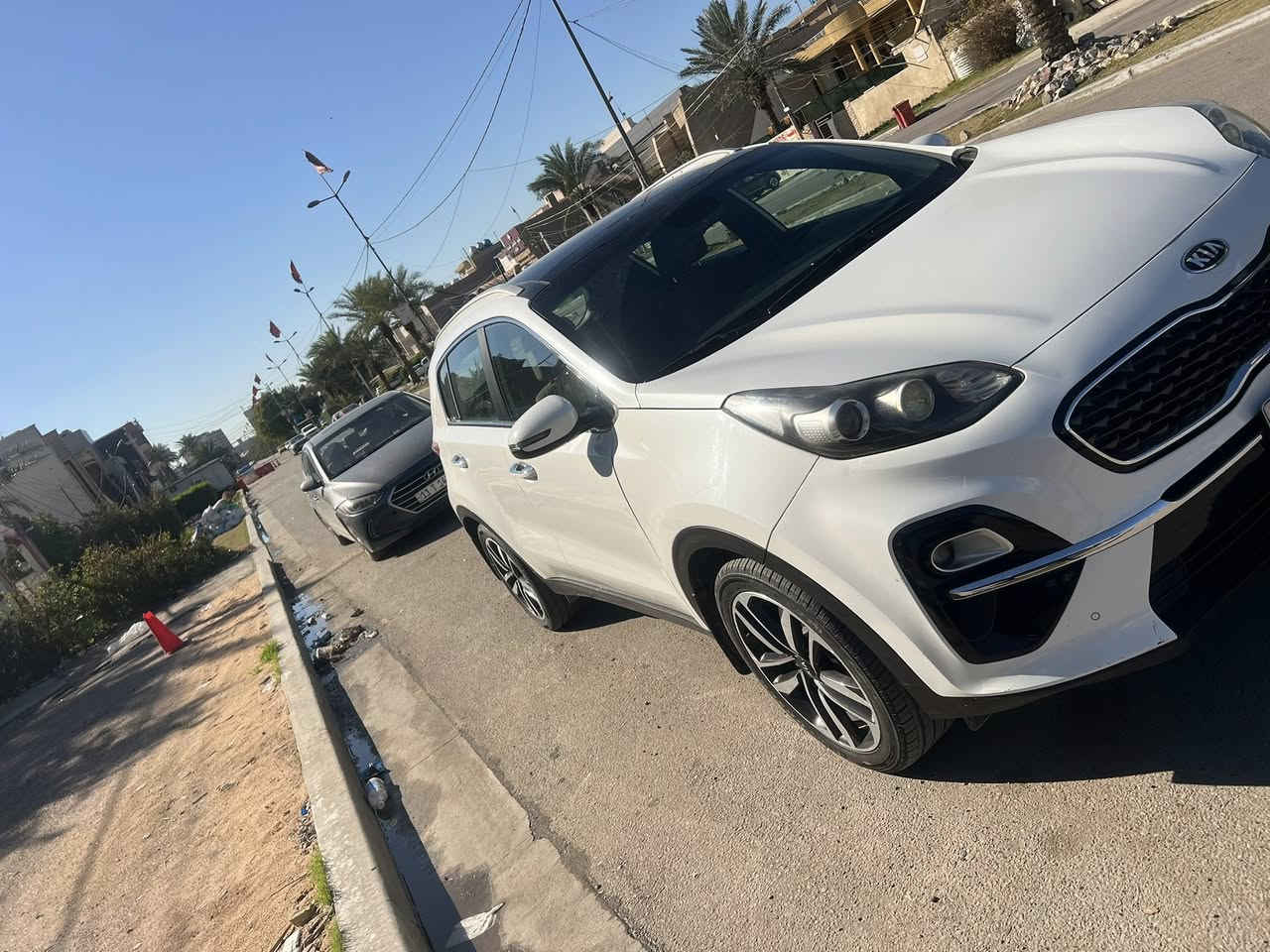 سبورتج موديل 2019 خليجي
اسمه شركه الدوليه 
فول موصفات ماعده البصمه 
اشاير بلمري. 
بانورما 
ترحيب
المري شفط 
الداخل بيجي او حمصي
كير مكينه مكفولات 
السياره مكفوله كفاله عامه 
ممفتوحه بيه ايشي ولا مصلح بيه شي 
ماشيه 150

حدادديه تايرات 
مكفوله كفاله عامه فقط طعجه اصغيره 
او صبغ دعاميه نص ربع

الرقم بغداد الماني 
المكان بغداد السيديه 
تحويل مباشر  
***********
