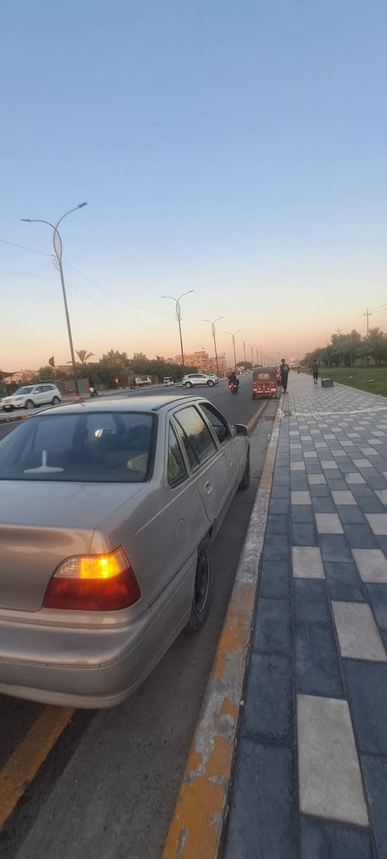 سلام عليكم دايو سلو موديل 95 
كير ومحرك خير من الله رقم بغداد 
السيارة بسمي تحويل ثاني يوم
تصال واتساب ***********
سعر ٣٢
