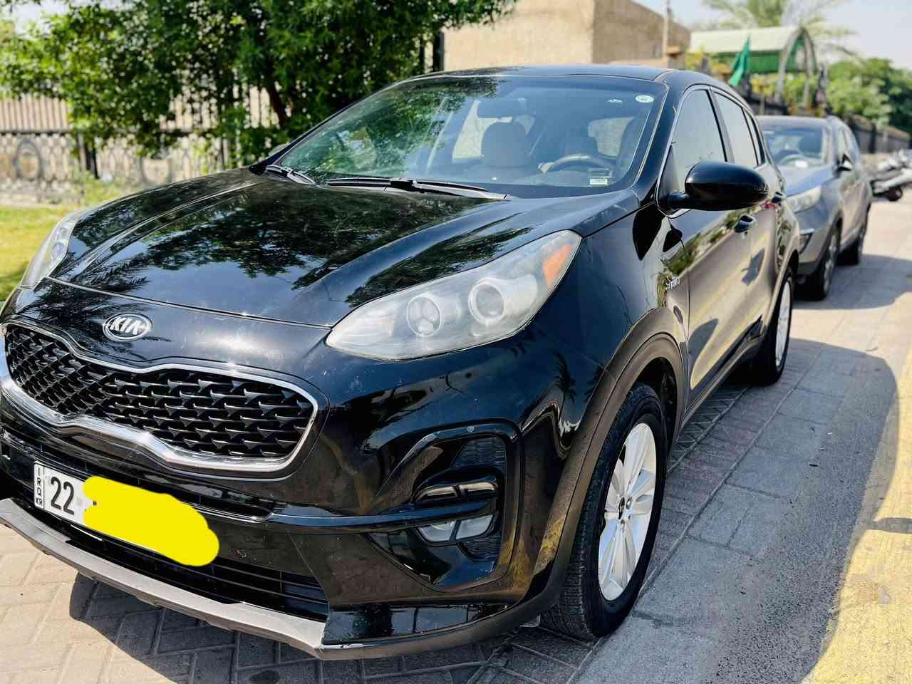 🚘 للبيع كيا سبورتج 2019 فئة EX وارد أمريكي 🇺🇸
سيارة نظيفة جداً واستعمال شخصي وعليها ادامة كاملة بدون اي نقص

✅ كير ومحرك مكفولات
✅شواصي ولغود مكفولات
✅ شاشة وكاميرا خلفية
✅تحكمات ستيرن جهتين
✅مثبت سرعة
✅ كشنات دوشمة جلد
✅ تكييف ثلج
✅ تايرات بحالة جيدة
✅ داخلية نظيفة جداً

السيارة وارد أمريكي حادثها خفيف جداً فقط بنيد مفتوح ومصبوغ حسب السونار . وبارد بالجاملغ بدون دواخل وبيها بارد بالصندوق فقط وتكحيل بسيط صغير على كد اصبع والسيارة حالياً جاهزة للفحص بأي مكان وين ماتريد
السيارة رقمها اربيل بأسمي شخصياً وفقط تحويل ما اسوي وكالة 
✅السيارة ماشية 78الف
✅مو كل سبورتج وارد أمريكي نفس النظافة، تعال شوف السيارة بنفسك واحكم،عليها

🔥 السعر(162 ورقة قفل)
وبالعافية على ياخذها.المكان بغداد
✅هذا رقمي 👇اتصال و واتس اب متوفر ***********
