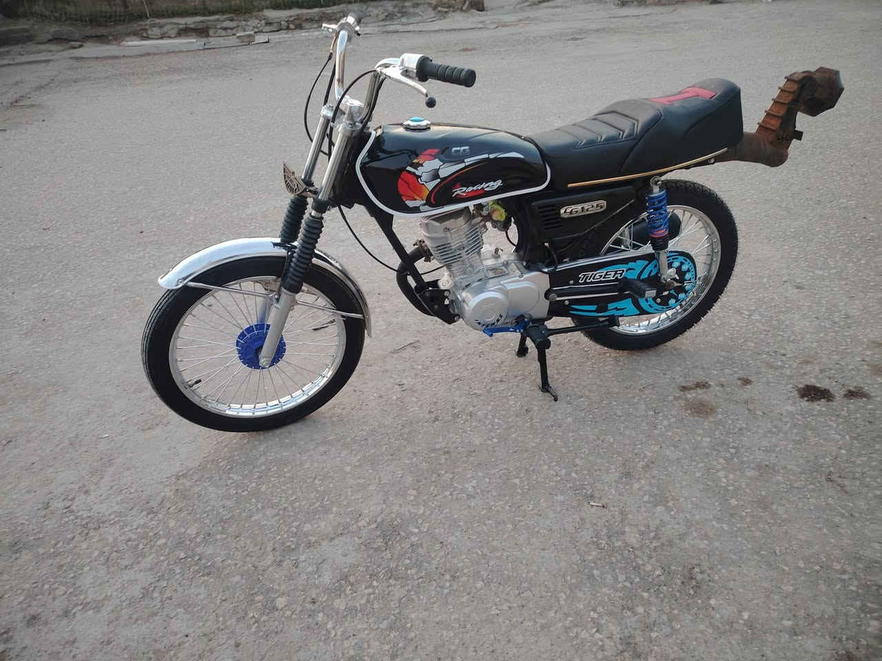 السلام عليكم..  دراجه تعمير للبيع شاصي  موديل  20 رقم شاصي وبليته  اوراق ستنساخ مكينه ارشه  دراجه مانقصه برغي السعر 550  وبيه مجال مكاني بابل سده لهنديه ر ***********
