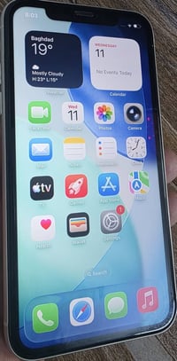 ايفون 11 عادي نظافه 💯% بطاريه بلاديه 75 نسبته😏 فول اللون ابيض 🥰🥰 مكان ...