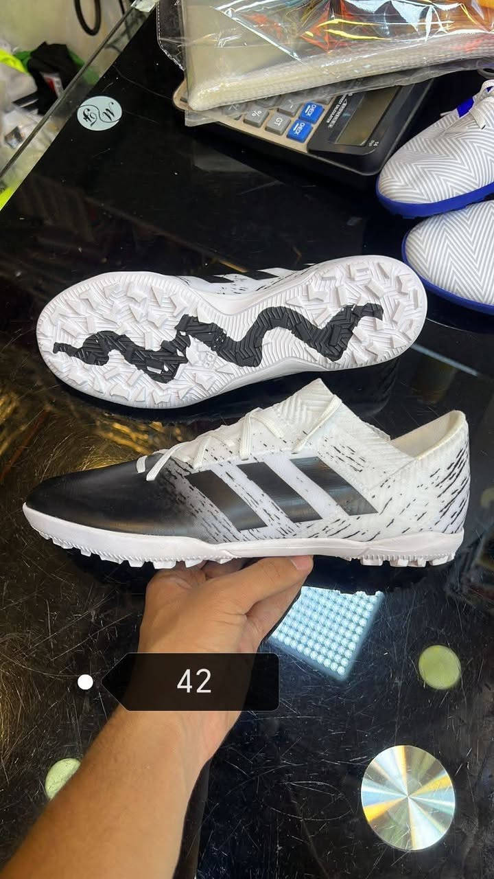 حذاء ميسي الأصلي درجه اولى شرط الفحص السعر 20 توصيل موجود


**إذا كنت صاحب هذا الإعلان وتريد حذفه لأي سبب، رجاءا أرسل رسالة إلى الدعم الفني**