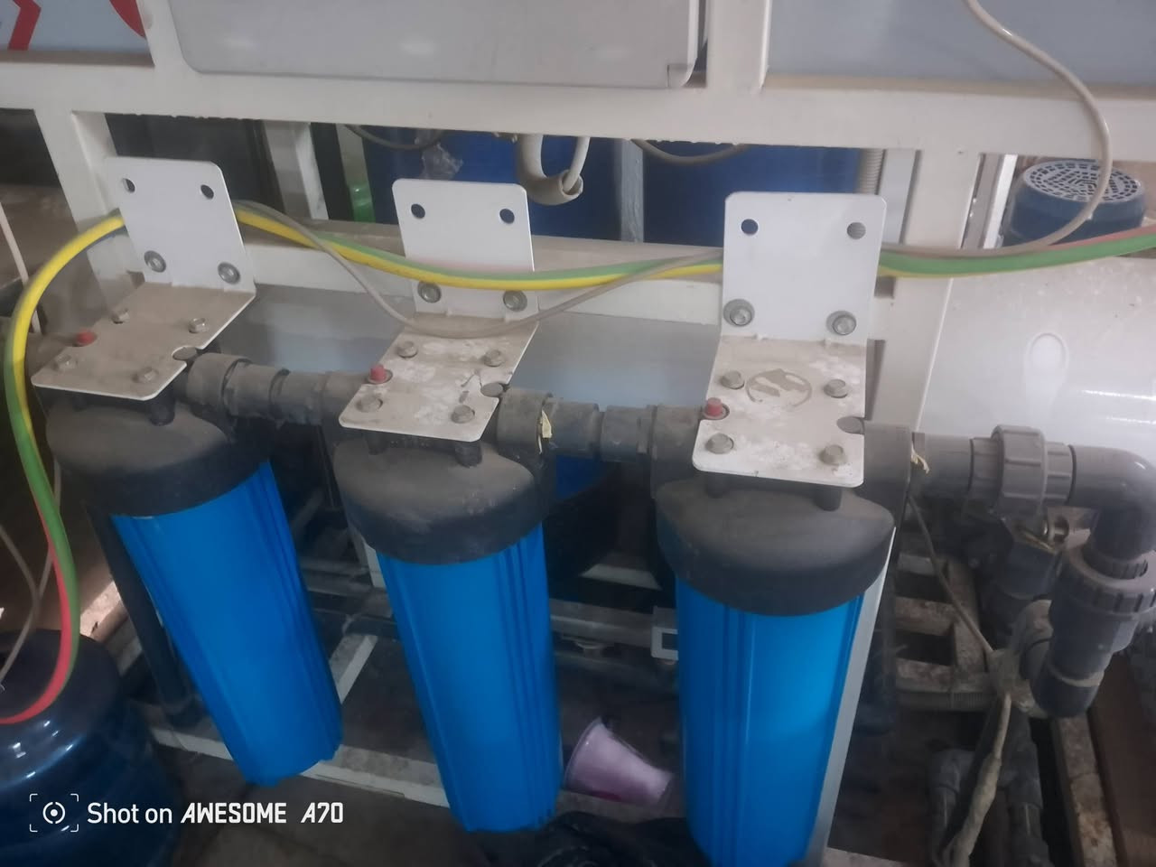 محطة البيع شغاله ونضيفه كلش ما صار 8 اشهر من مشتريه وسعر على الخاص محتاج وريد ابيع رقم هاتف ***********
