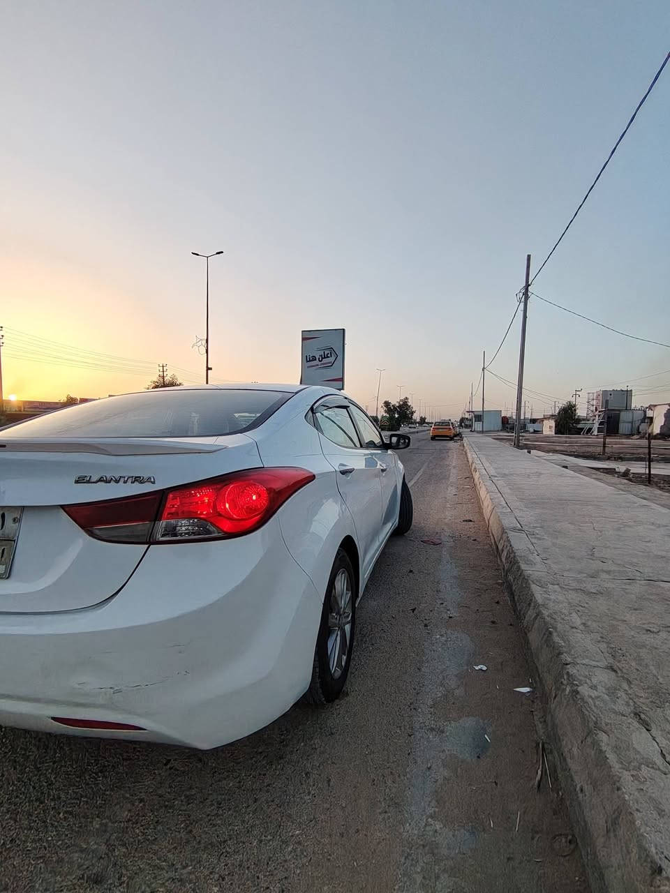 السلام عليكم
سياره لانتره 2013 خليجي 
رقم السياره اربيل 
المحرك 1800 
فتحه 
اشاير بل مري 
شاشه 
السياره احله بل واقع 
السونار موجود 
***********
