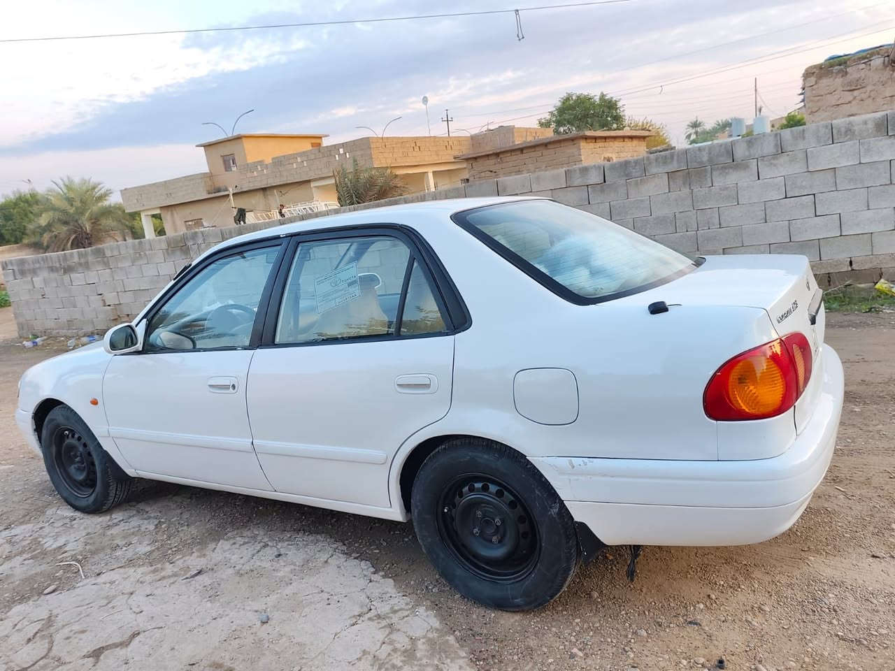 السلام عليكم كورلا ٢٠٠٠ كير محرك شرط صدر امامي خلفي جديد تخم تاير جديد السياره حيل نضيفه رقم اربيل هزه جديده تنتهي بشهر ال ١٠ سنويه لل٢٠٣١ السياره بسمي شرط التحويل 
السعر ٦٧$وبيها مجال بسيط 
هـ***********
