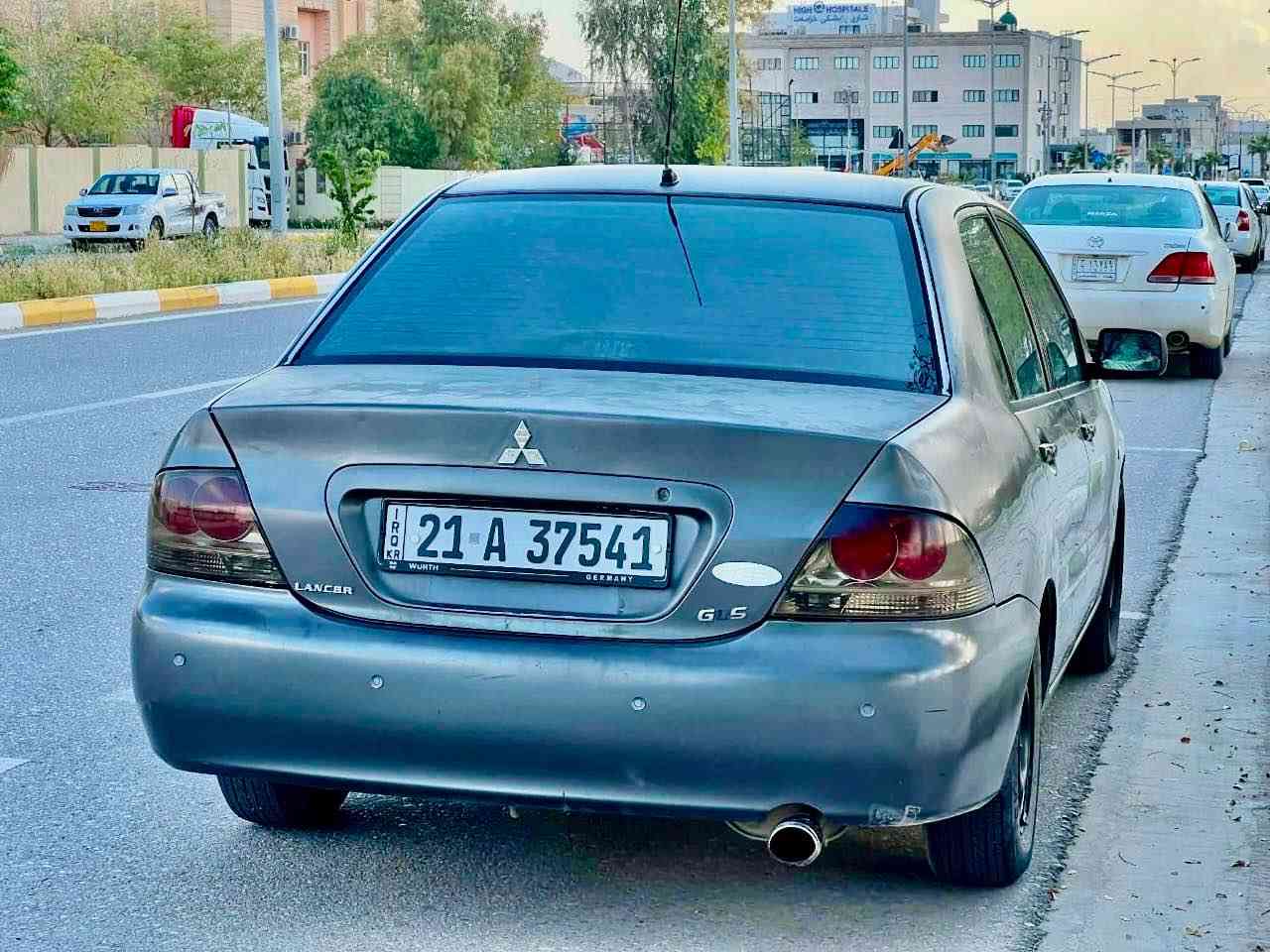السلام عليكم

من رخصت الادمن 

لانسر 2007

مكفوله من الضربه 

بيه جراد 

تبريد تدفئه 
بدون نقص 
رقم سليمانيه مجدده2031

مكينه كبير

موقع كلار

السعر 67

وبيه مجال 

*********** كالار, السليمانية
