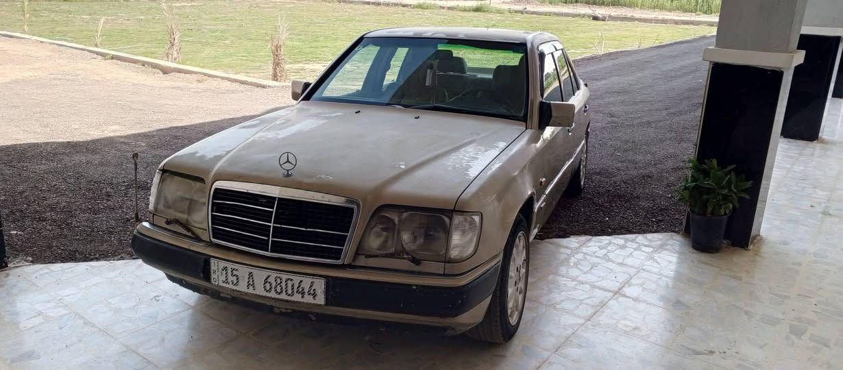للبيع او المراوس دب 300SE بلاديه ٩١ مكفوله كلها شغال من تبريد كهربائيات كل شركه تنظيف  هزه وتحويل جديد /2026 17/5 بسمي سعر ٦٥ وبيه مجال بسيط  نقصها بس صبغ ،🇩🇪🇮🇶 للاستفسار الاتصال على وات ساب ***********
