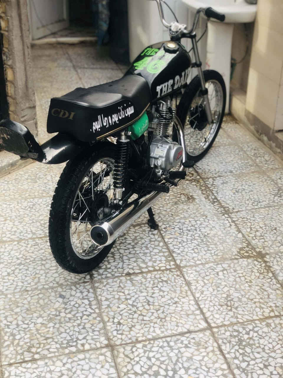 سلام عليكم دراجه لبيع مكفوله من كلشي شاصي 18 تعميره 25 وكيلها لربيعي السعر 650 وبيها مجال  مكاني نجف ناحية لقادسية الاستفسار ***********
