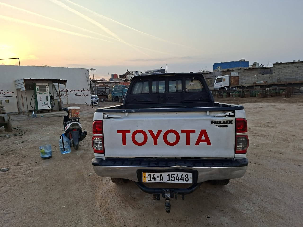 سلام عليكم فوريل كاز  سعودي موديل ٢٠١٣ سياره كفاله عامة ماعدا بيها بارد بسيط مكينه كفاله لا تبخير ولا تنقيص 
والغرفه جديده ودوشم جديده والسياره نضيفه والرقم بصره شرط التحويل ثاني يوم والسنوية ٢٩  العنوان البصره المعقل 
***********
