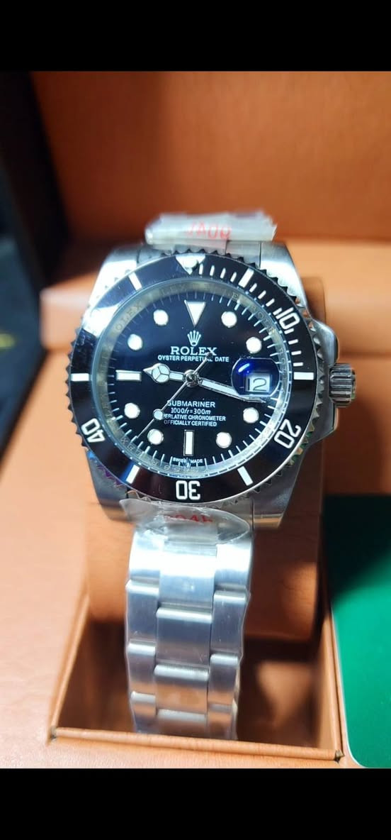 سلام عليكم ارخص من الجملة رولكس ماستر كلهن اوتو ١٠ قطع القطعه على ٥٠ الف متوفر توصيل
واتس ***********
