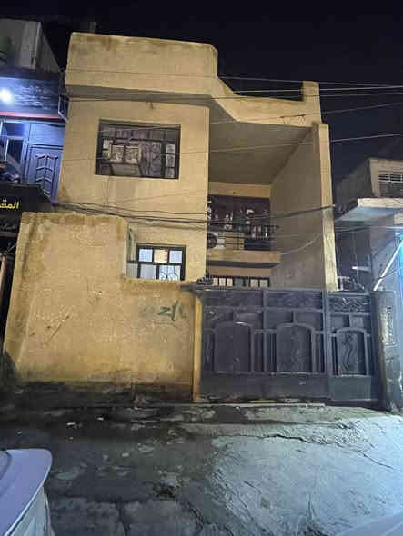 دار للايجار تجاري 
سكن او استثمار 
موقع حي الحسين  مقابل مجمع طبي
*********** واتساب
