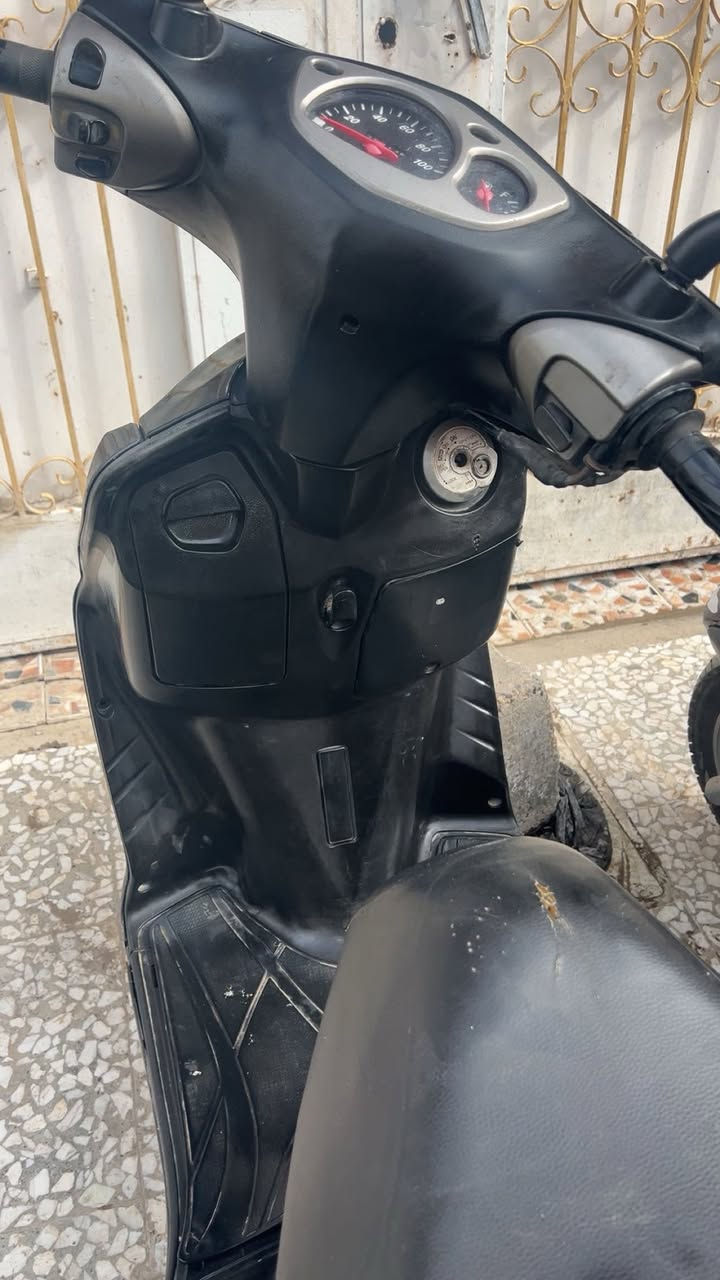 سلام عليكم دراجه سكنس نثيه ياباني مكفوله سعر 500او بيه مجال رقم ***********
