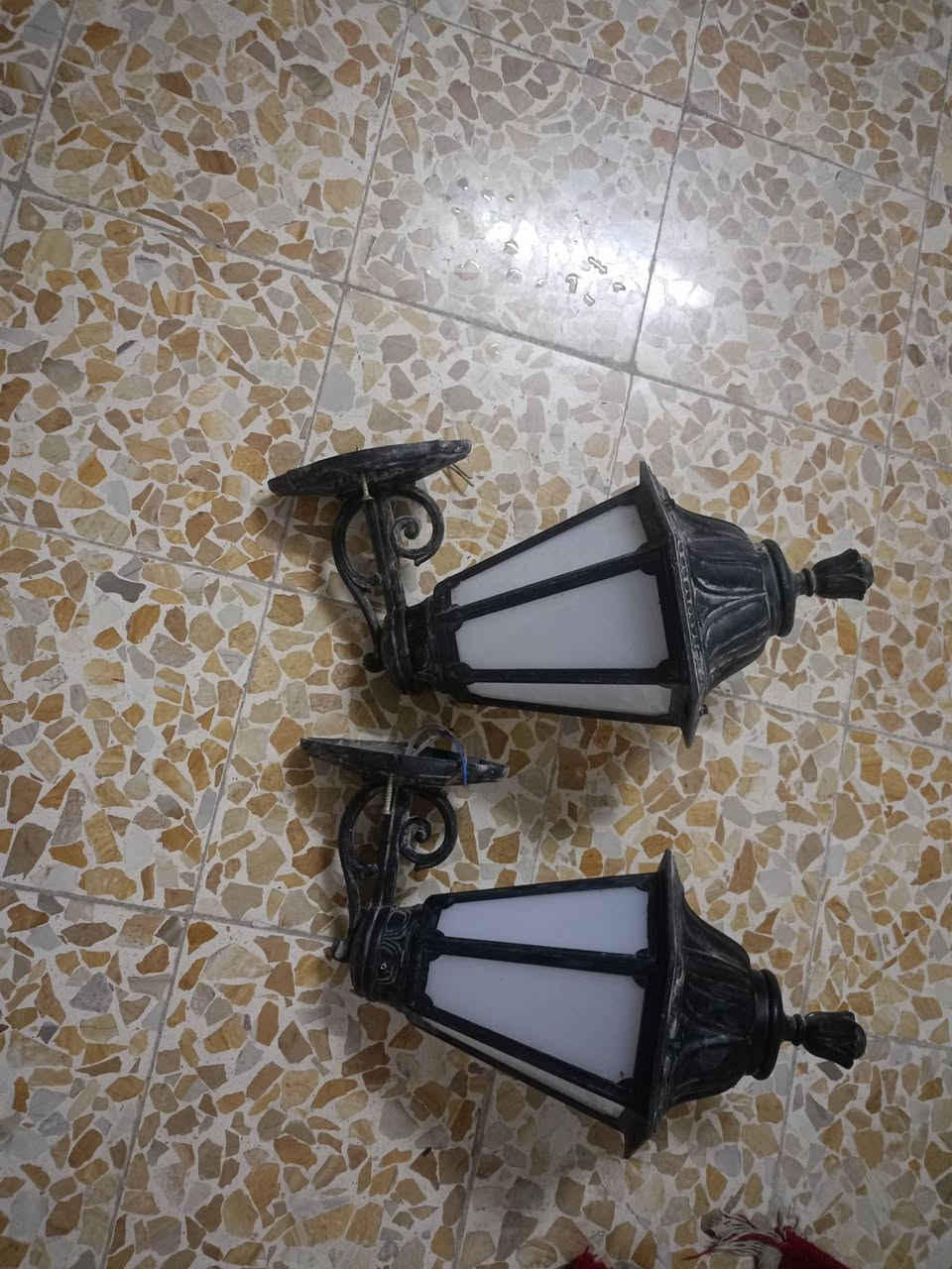 للبيع فوانيس شغالين فتره بسيطه ومتروكين ب20 الواحد ب10  وعندي هيتر كهربائي كلشي ماجان بي شغال على غفله مايشتغل ابيع فحم ب10 وبي مجال


**إذا كنت صاحب هذا الإعلان وتريد حذفه لأي سبب، رجاءا أرسل رسالة إلى الدعم الفني**