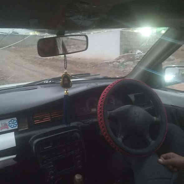 سلام وعليكم سياره سمند للبيع موديل 2010 غرامات مصفره هيئه ماعرف شكد عليها سعر 18 مكانها واسط العزيزيه. للستفسار رقم تليفون ***********
